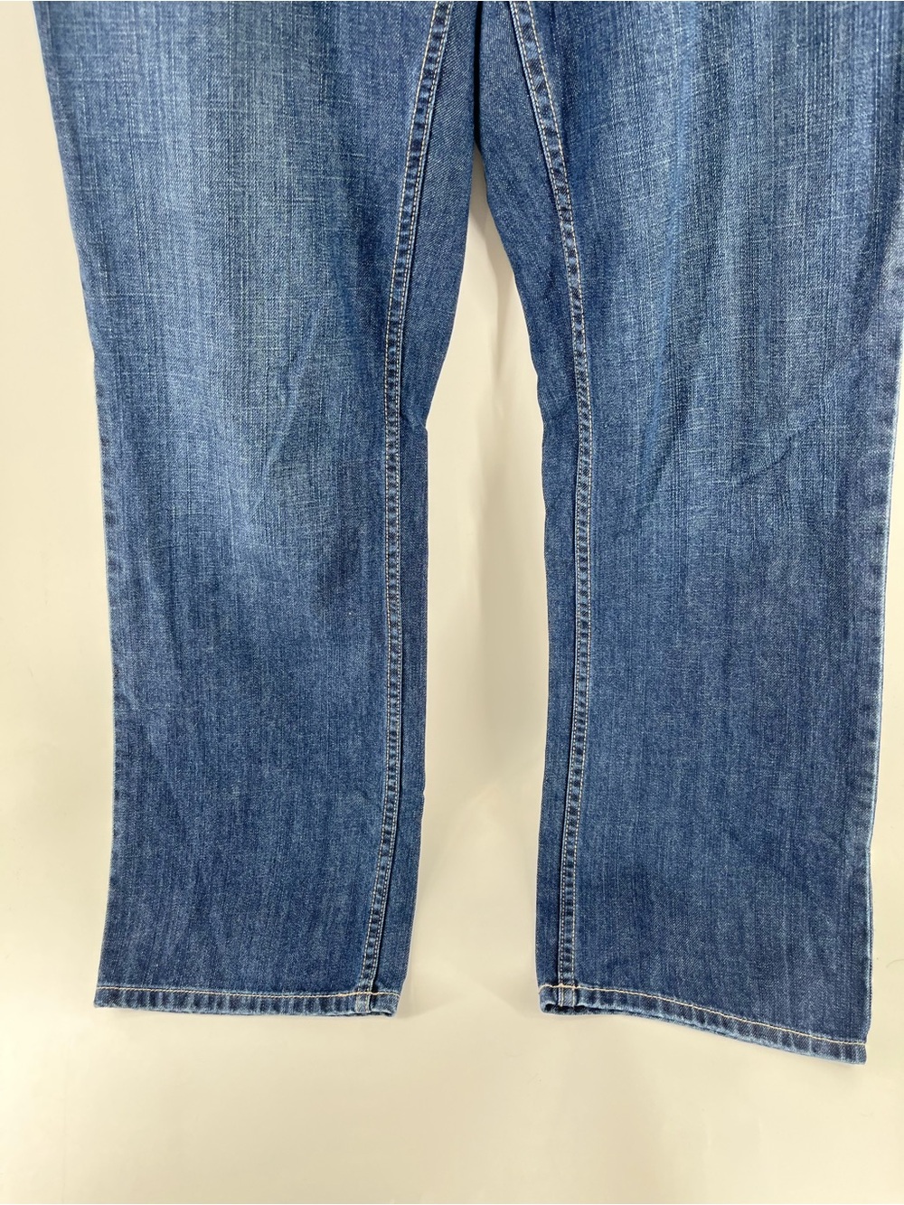 L.L.Bean Favorite Fit Curvy Wide Leg Jeans Woman 10 Long 34” Inseam Medium Wash - Picture 8 of 8